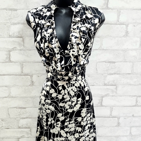 Tory Burch 100% Silk Black & White Floral Midi Dress Size 6 Ruffles Sleeveless - Picture 1 of 6